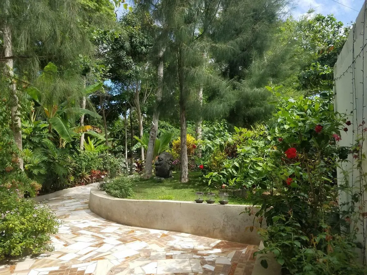 Hotel Bon Accueil Jacmel 3*,